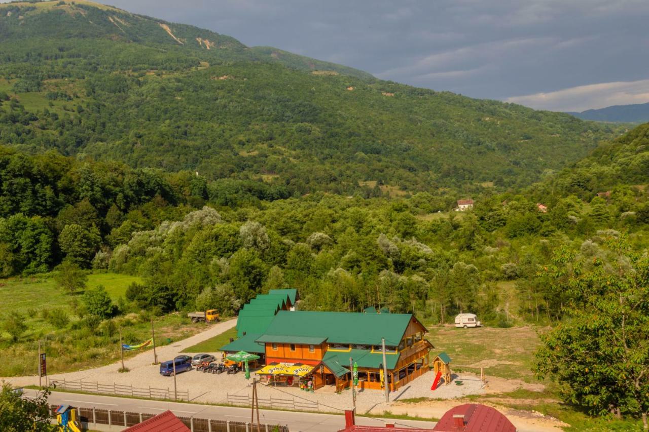 Camp Sutjeska Hotel Tjentiste Exterior photo
